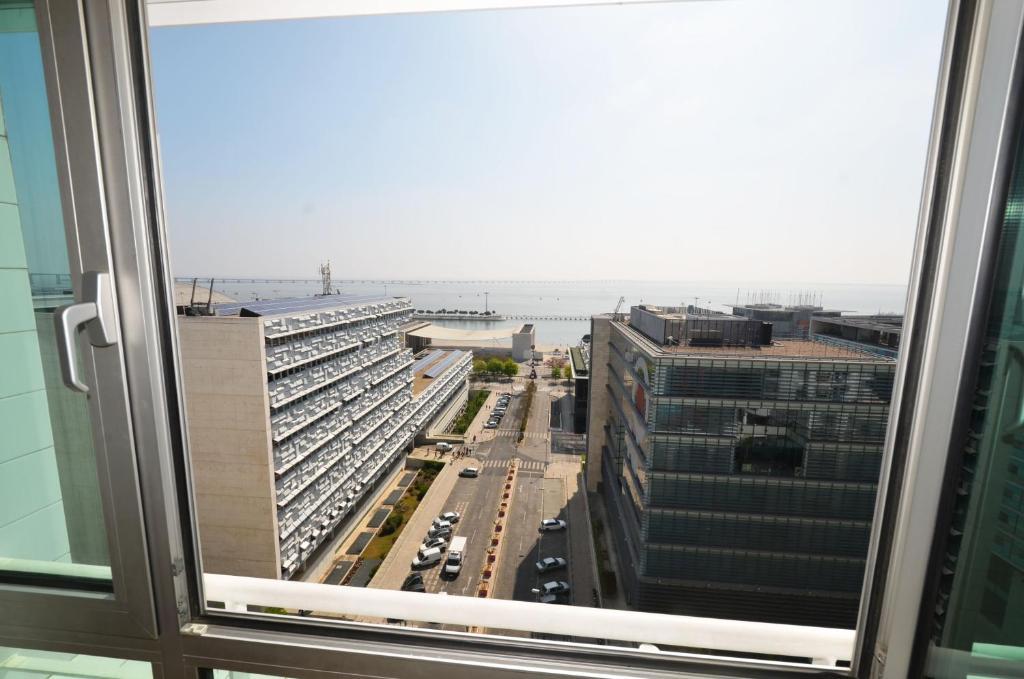 Expo Oriente Lis Apartment Lisbon Bagian luar foto